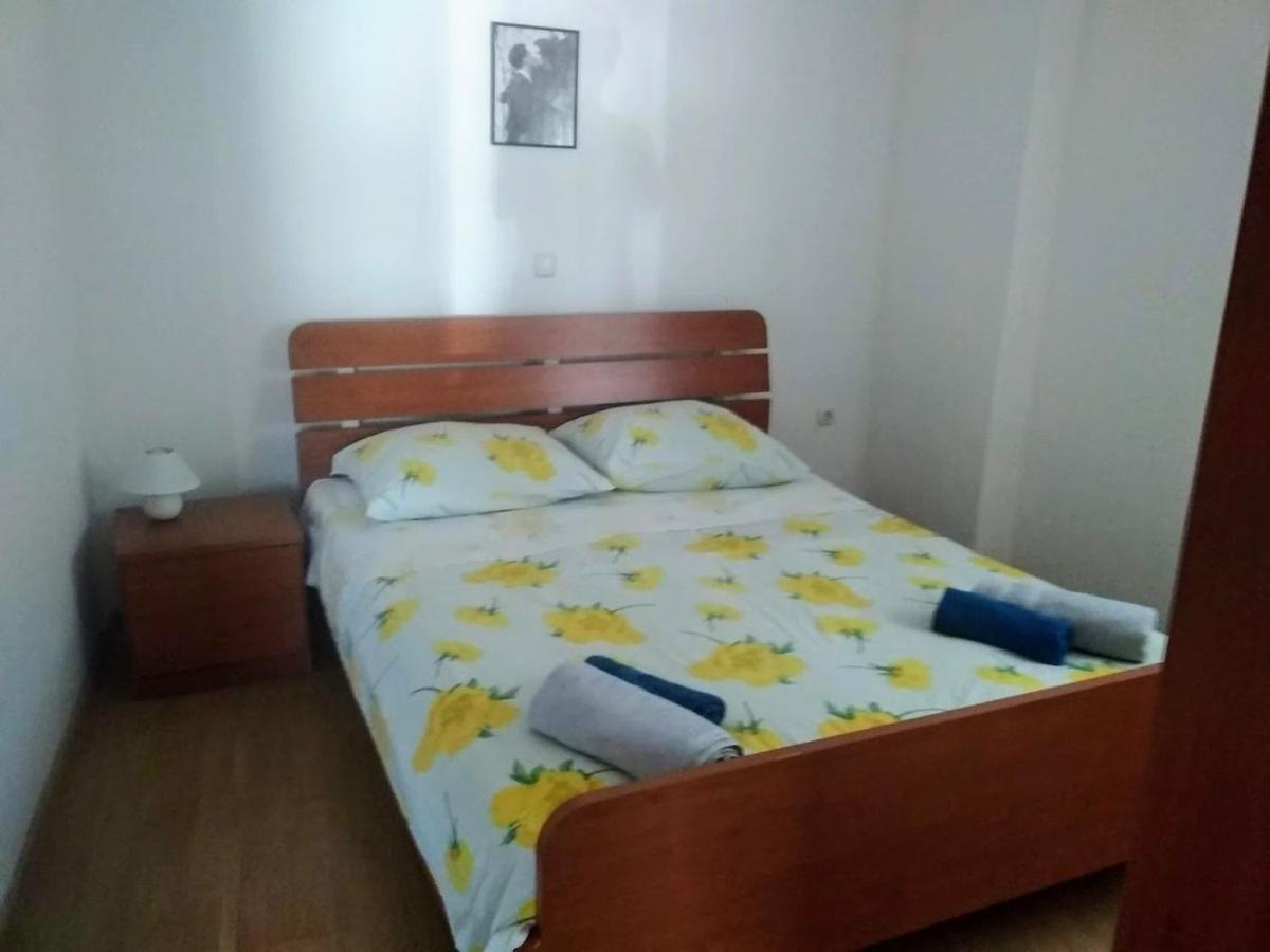 Apartmani Maja Pag Town Eksteriør billede